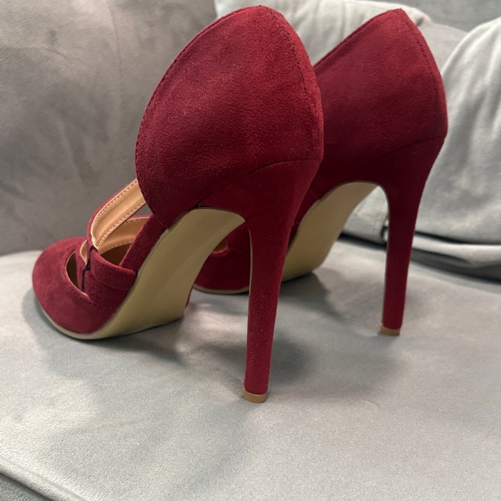 Journee Collection Women’s Burgundy Suede Double-Strap Mary Jane Heels - Picture 3 of 4
